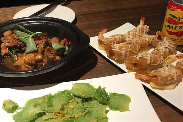 余白精致料理加盟