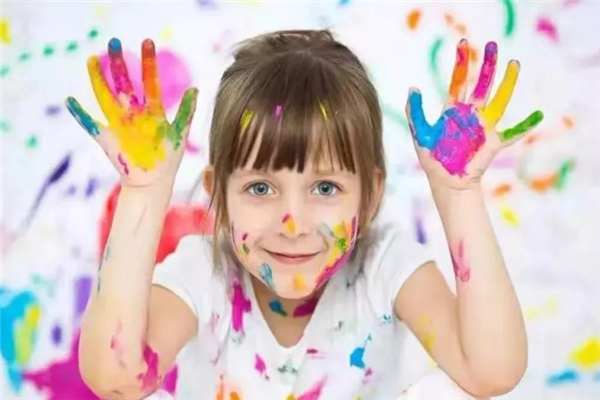 玩美多國際兒童美術加盟