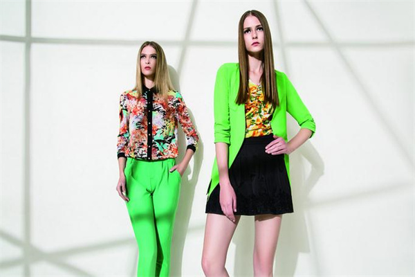 聚时汇服装加盟