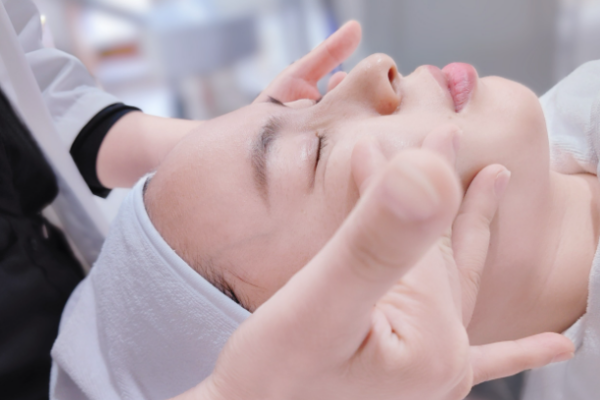 婕婷化妝品加盟