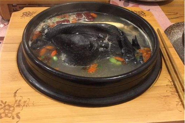 天雨參雞湯加盟