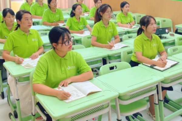 托管培训班加盟