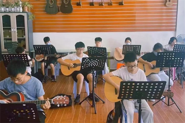 群星艺术培训中心加盟