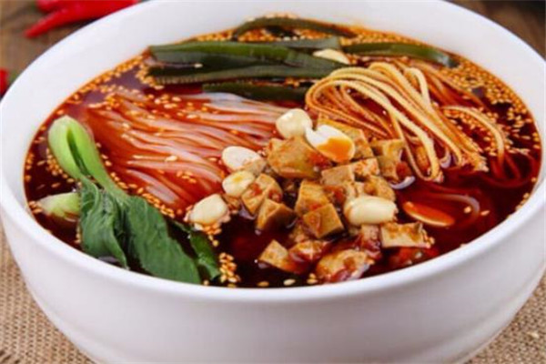 于百万酸辣粉加盟