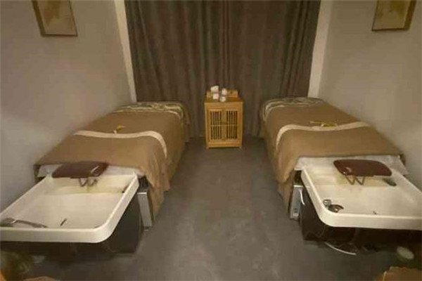 養(yǎng)發(fā)脫發(fā)加盟