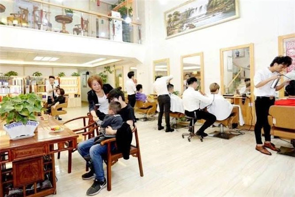 養(yǎng)發(fā)脫發(fā)加盟