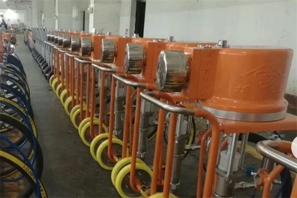 锦宏喷涂机加盟