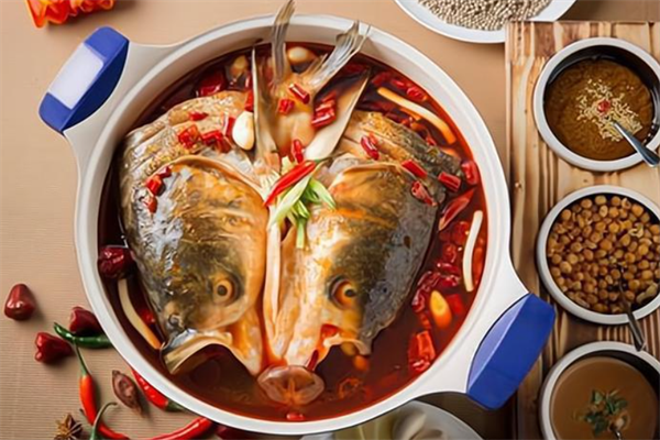 喷泉鱼火锅加盟